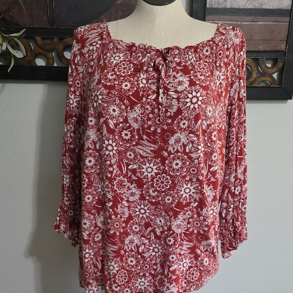 CJ Banks Red and White 3/4 Sleeve Tie Front Blouse